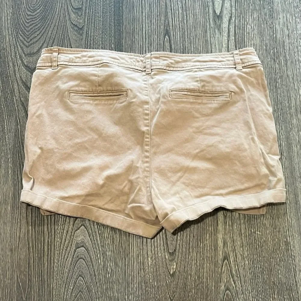NY&C New York & Company Chino Shorts Mid Rise Cotton Blend Stretch Tan Size 12